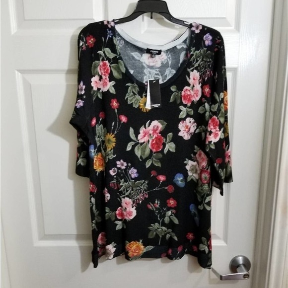 NEW!!! Floral tunic length 3/4 sleeve sweater plus‎ - Picture 1 of 5